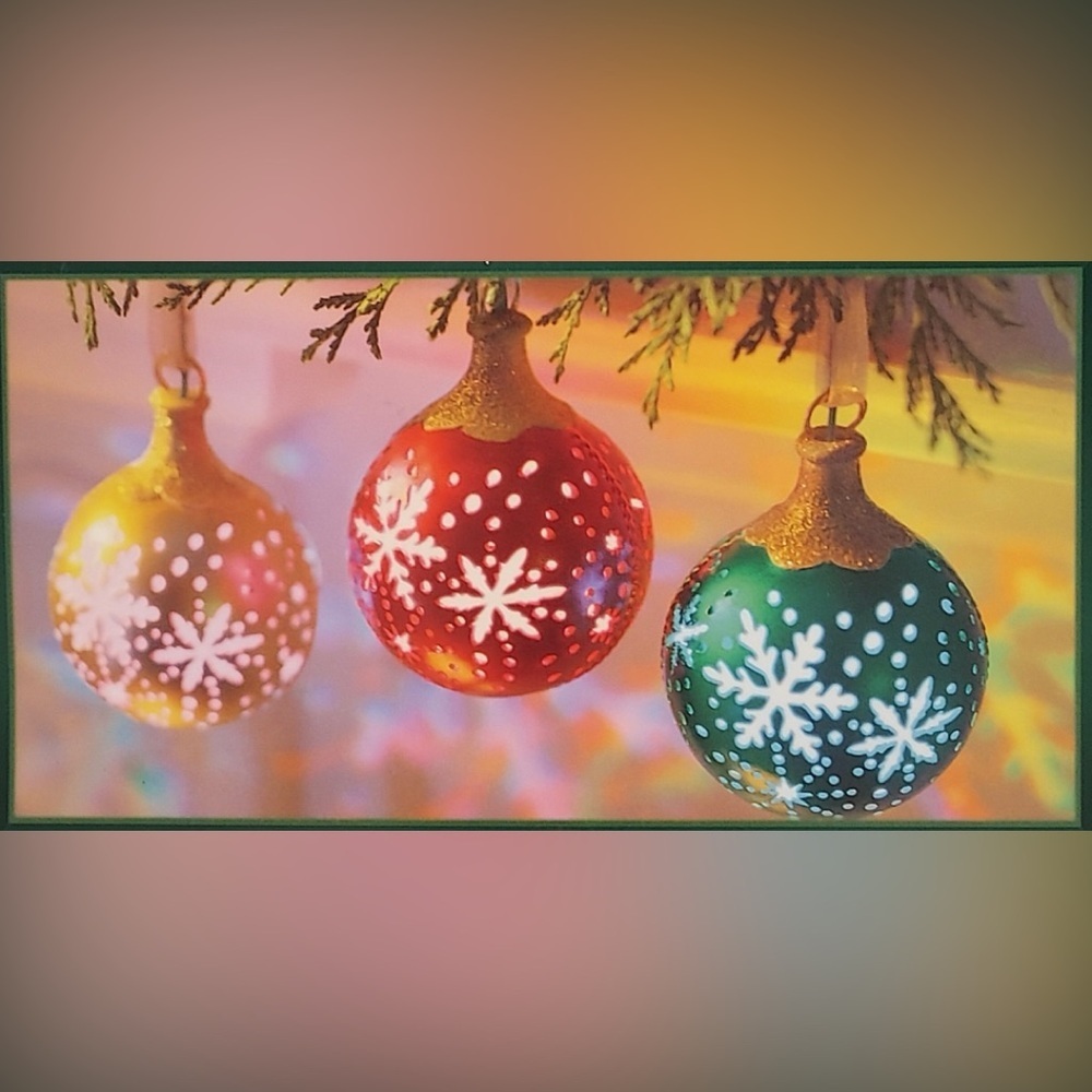 Hallmark Illuminations Snowflake Snowballs 2005 Retired Ornaments 5 Sets of 3.